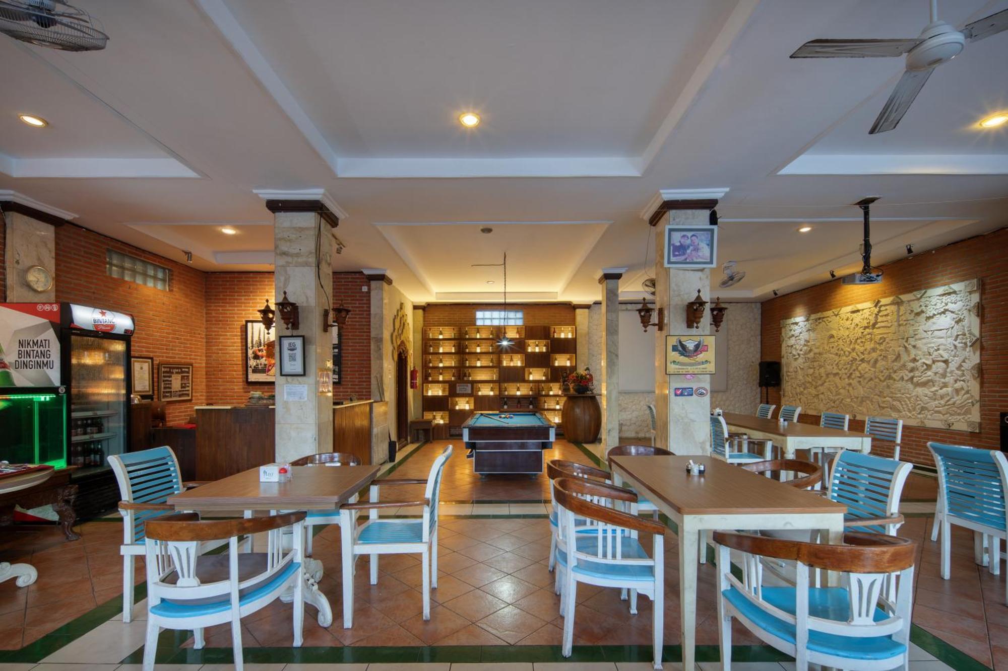 Legian Village Hotel - CHSE Certified Esterno foto