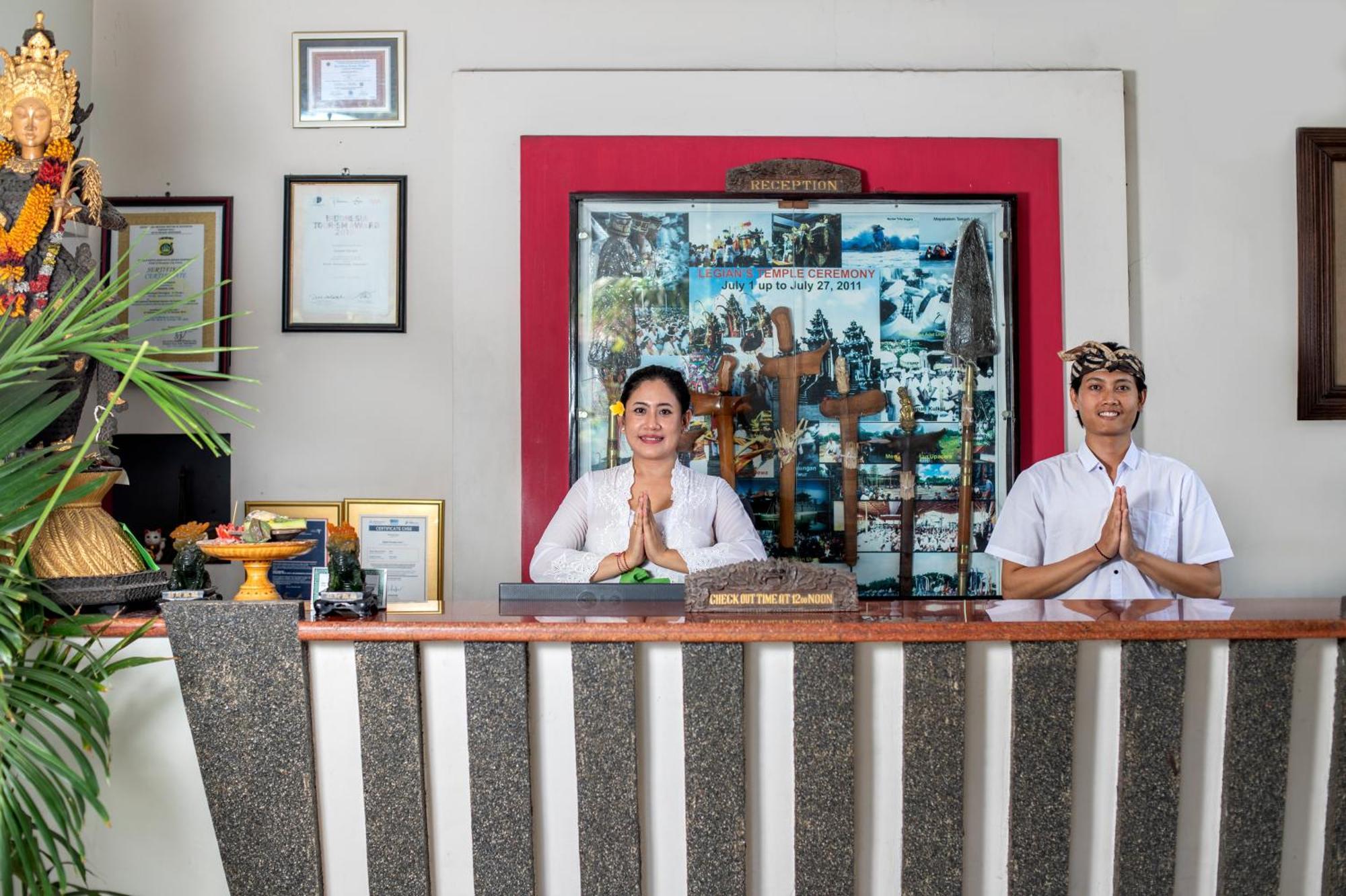 Legian Village Hotel - CHSE Certified Esterno foto