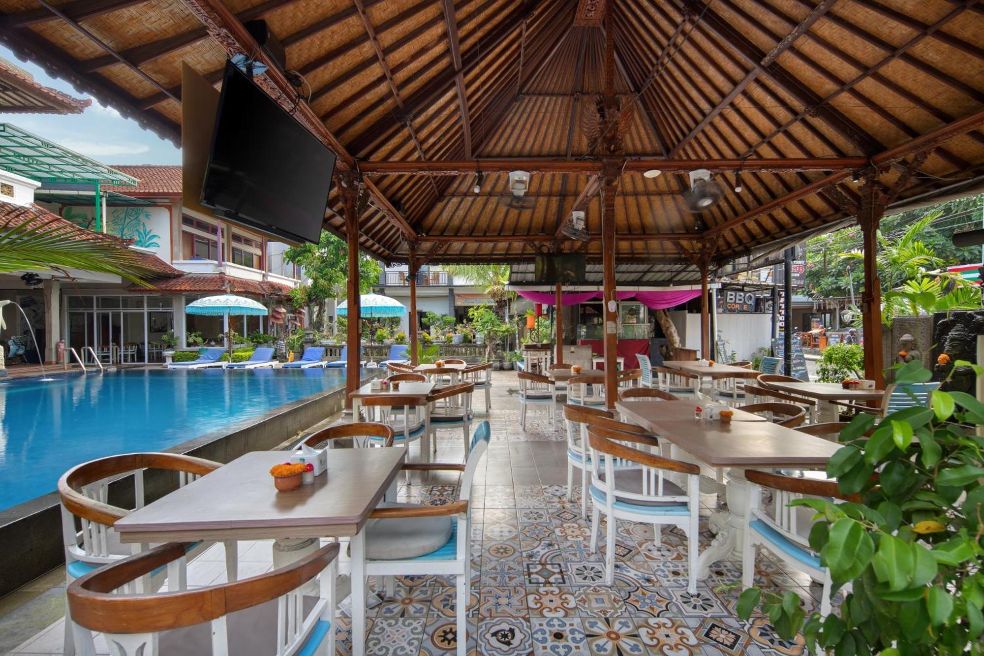 Legian Village Hotel - CHSE Certified Esterno foto